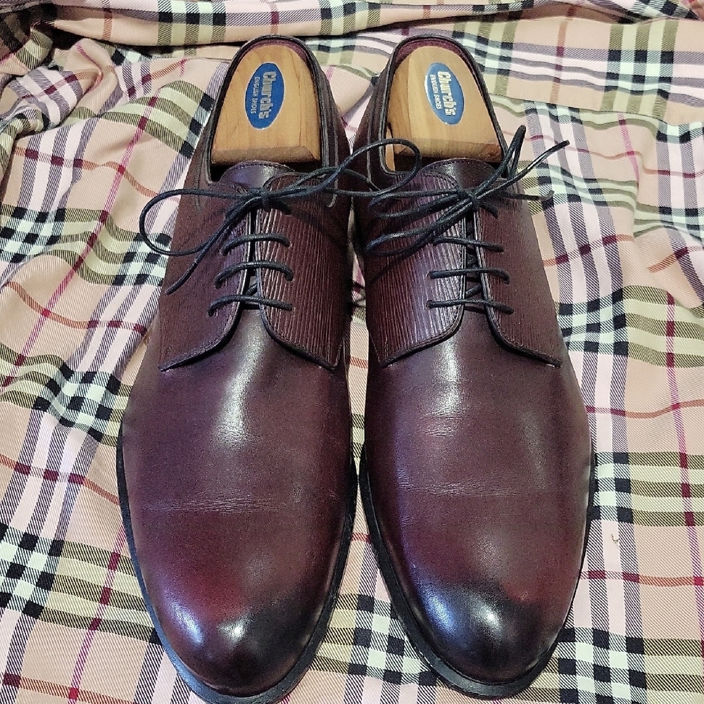 Louis Vuitton Brown Oxford Shoes with Classic Design